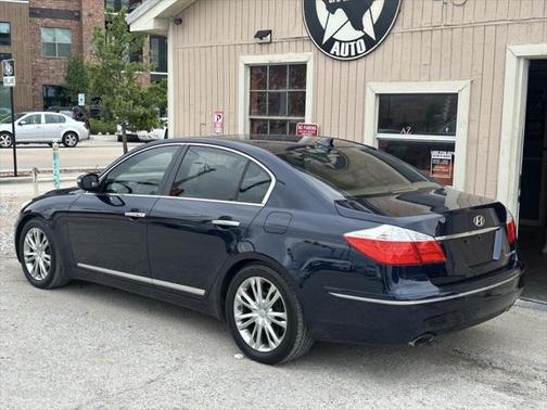 2011 Hyundai Genesis 4.6