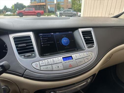 2011 Hyundai Genesis 4.6