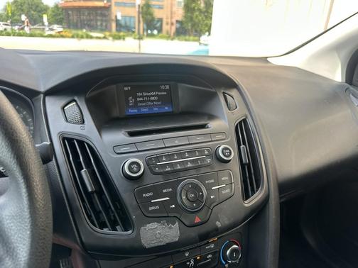 Red 2017 Ford Focus SE