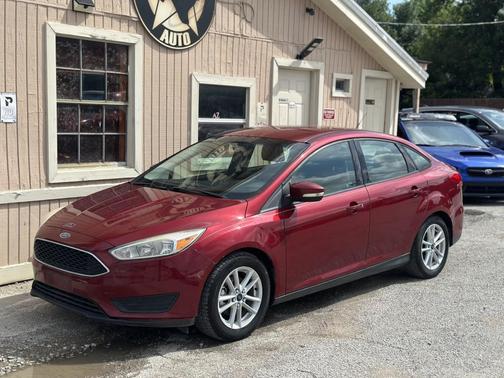 Red 2017 Ford Focus SE