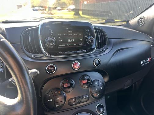 2017 FIAT 500e Battery Electric