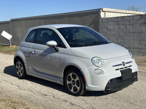2017 FIAT 500e Battery Electric
