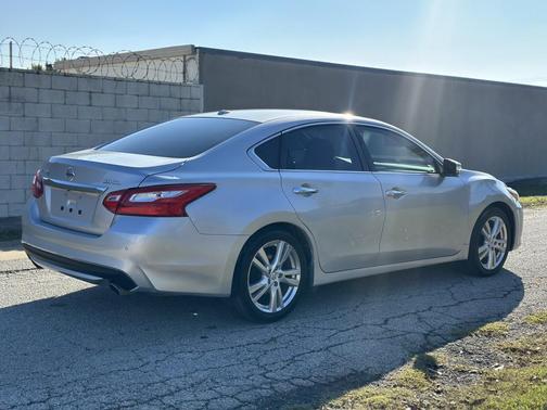 2016 Nissan Altima SL