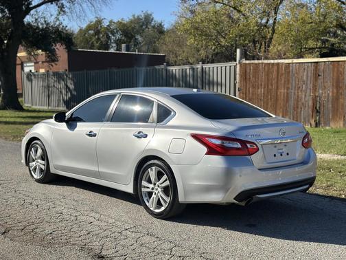 2016 Nissan Altima SL