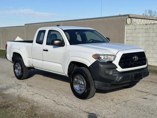 2016 Toyota Tacoma SR5