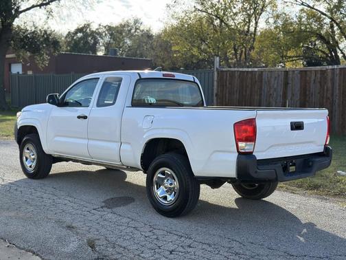 2016 Toyota Tacoma SR5