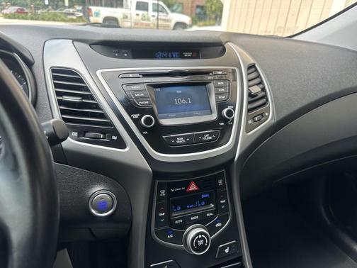 2016 Hyundai ELANTRA Limited