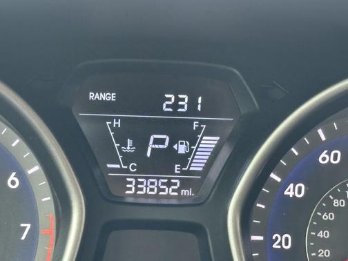 2016 Hyundai ELANTRA Limited