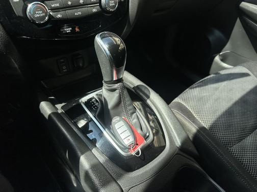 2018 Nissan Rogue Sport SV