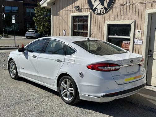 2018 Ford Fusion Hybrid SE