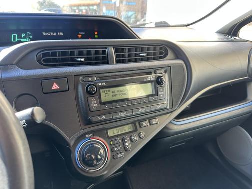 2013 Toyota Prius c 