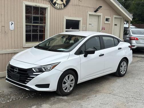 Fresh Powder 2023 Nissan Versa 1.6 S