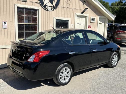 2018 Nissan Versa 1.6 SV