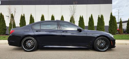 2017 BMW 750 i xDrive