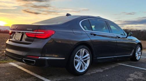 2016 BMW 750 i xDrive