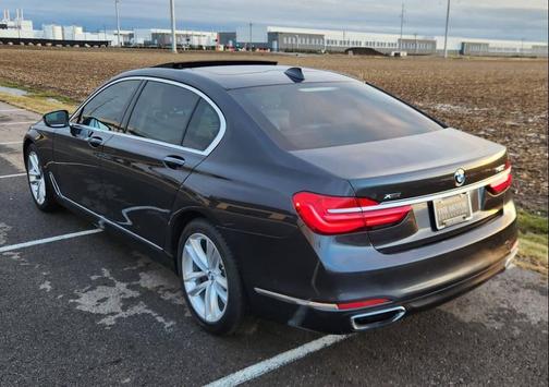 2016 BMW 750 i xDrive