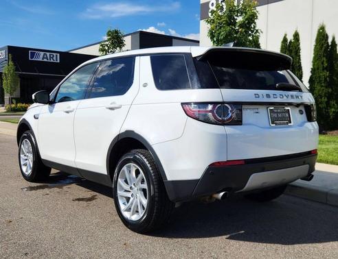 White 2017 Land Rover Discovery Sport HSE
