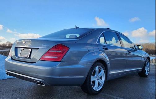 2010 Mercedes-Benz S-Class S 550 4MATIC AWD 4dr Sedan