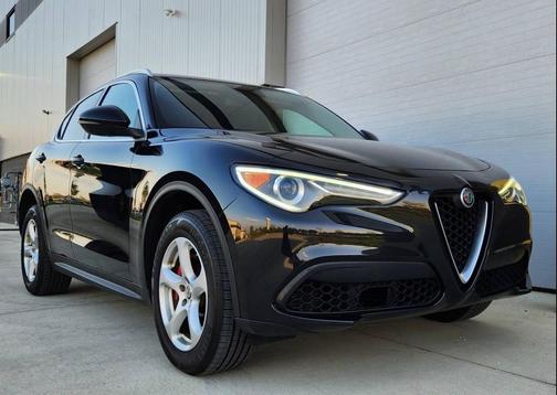 2018 Alfa Romeo Stelvio Base