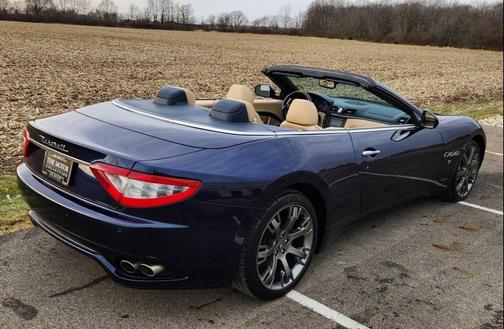 2014 Maserati GranTurismo Base