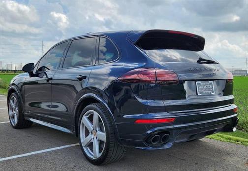 2016 Porsche Cayenne GTS