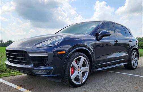 2016 Porsche Cayenne GTS