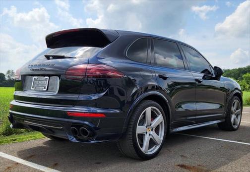 2016 Porsche Cayenne GTS