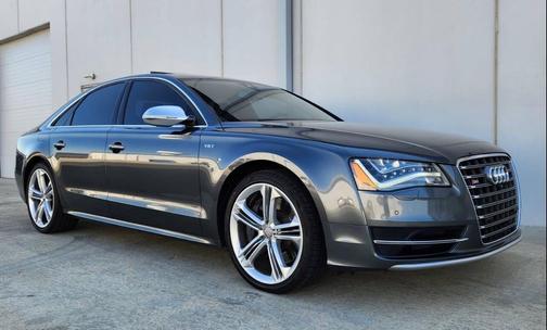 2013 Audi S8 4.0T
