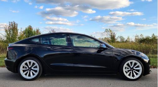 2022 Tesla Model 3 Standard Range