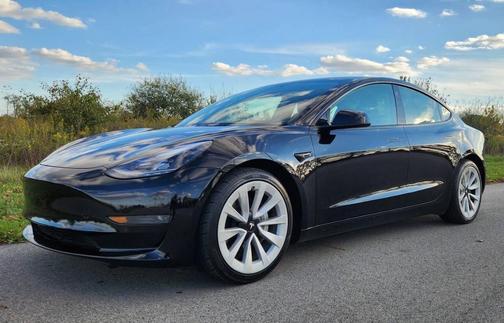 2022 Tesla Model 3 Standard Range