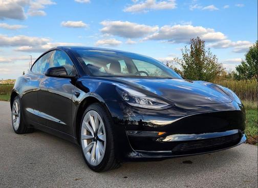 2022 Tesla Model 3 Standard Range