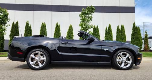 Black 2010 Ford Mustang GT Premium