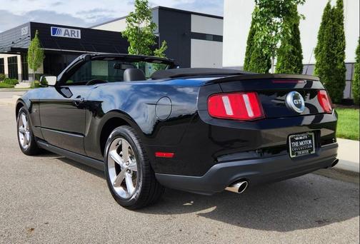 Black 2010 Ford Mustang GT Premium