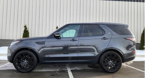 2017 Land Rover Discovery HSE Luxury AWD 4dr SUV