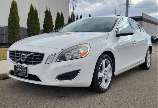 2013 Volvo S60 T5 Premier