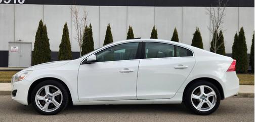 2013 Volvo S60 T5 Premier