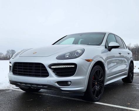 2014 Porsche Cayenne GTS