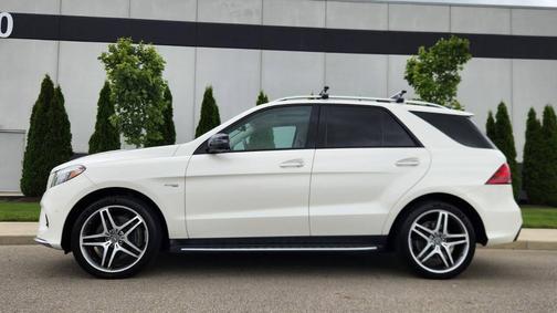 designo Diamond White Metallic 2018 Mercedes-Benz AMG GLE 43 Base 4MATIC