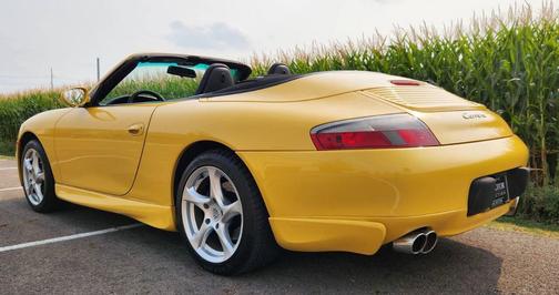 2001 Porsche 911 Carrera Cabriolet