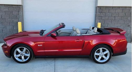 2011 Ford Mustang GT Premium