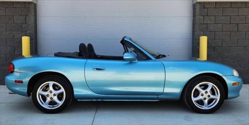 2001 Mazda MX-5 Miata Base