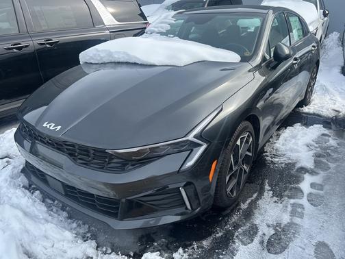 2025 Kia K5 EX