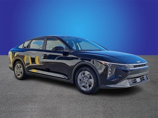 2025 Kia K4 LX
