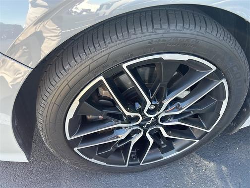 2024 Kia K5 GT
