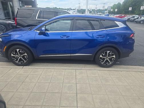 Sapphire Blue 2023 Kia Sportage EX