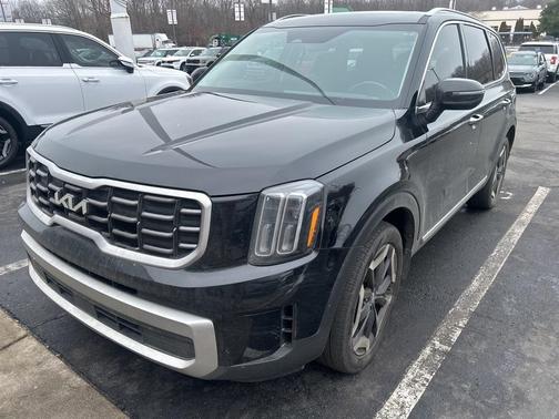 2023 Kia Telluride S