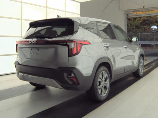Gravity Gray 2026 Kia Seltos LX