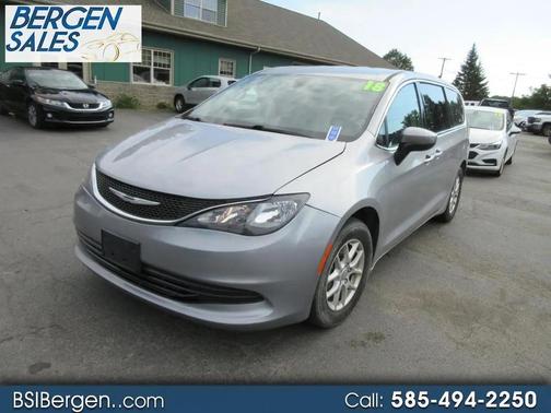 Billet Silver Metallic Clearcoat 2018 Chrysler Pacifica LX