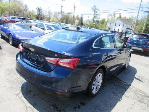 Mosaic Black Metallic 2021 Chevrolet Malibu FWD LT