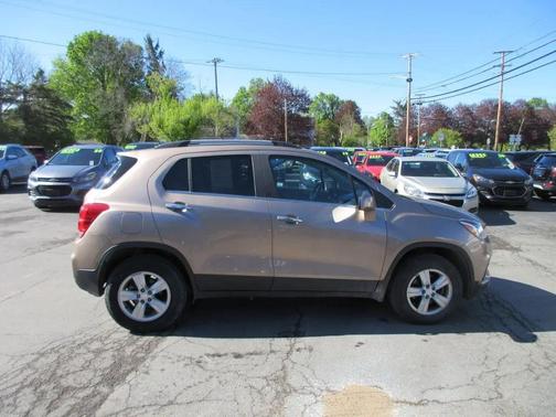 Brown 2018 Chevrolet Trax LT
